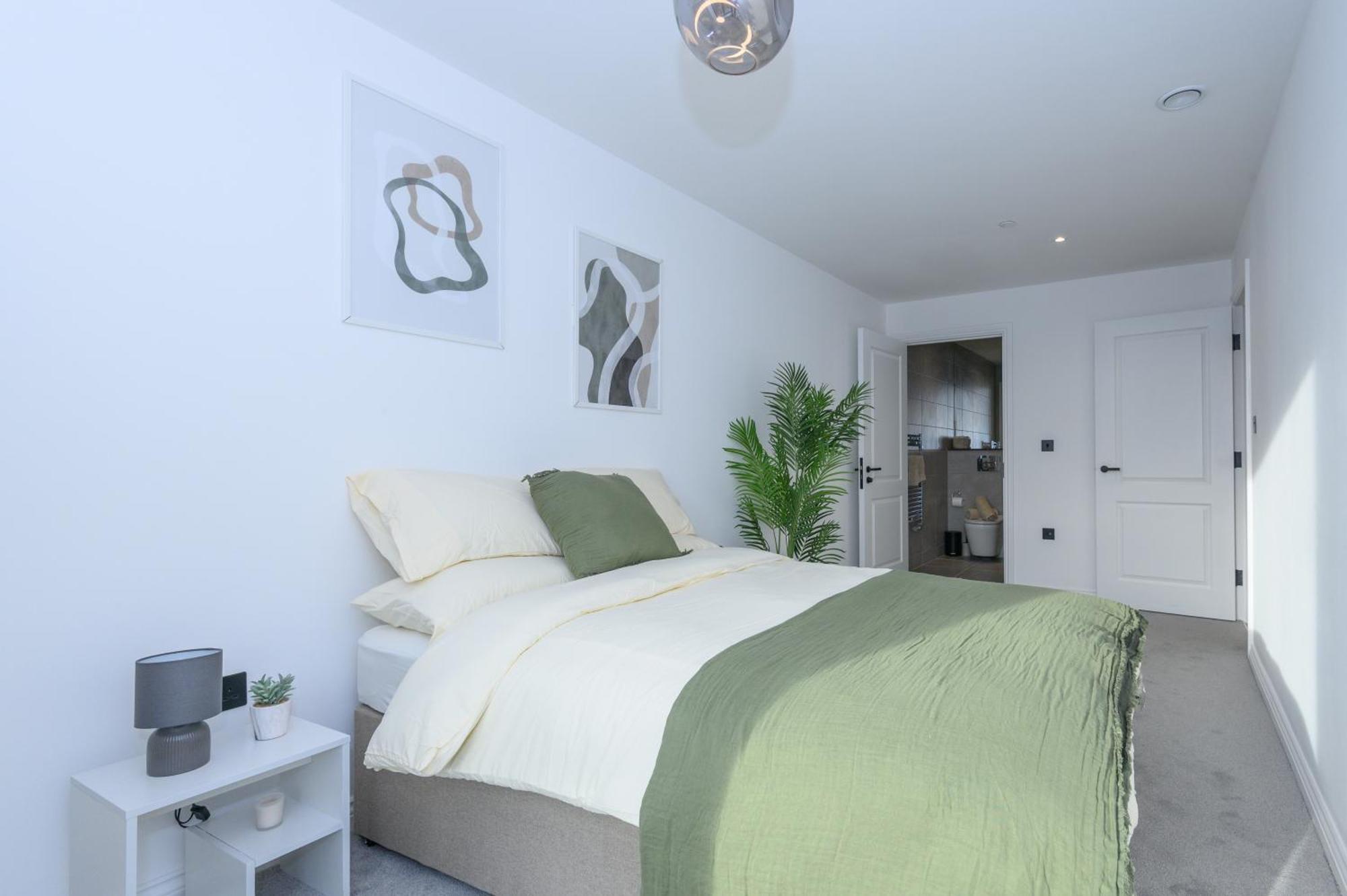 Superior 1 Bed Apartment By Leeds Train Staiton Екстериор снимка