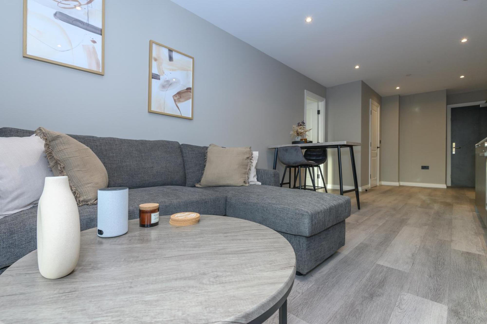 Superior 1 Bed Apartment By Leeds Train Staiton Екстериор снимка