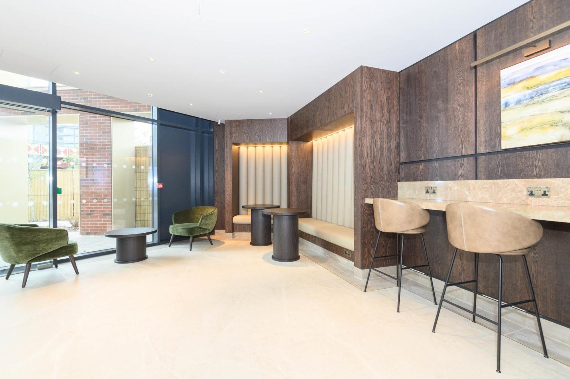 Superior 1 Bed Apartment By Leeds Train Staiton Екстериор снимка